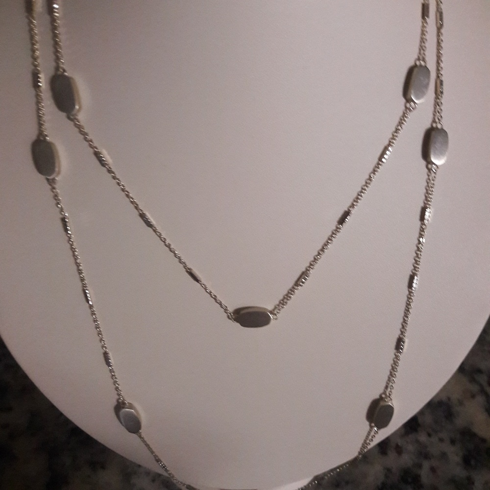 Franklin Long Necklace In Gold